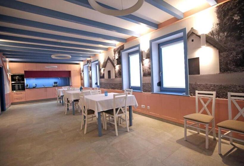 Пансион Lehel Vendégház