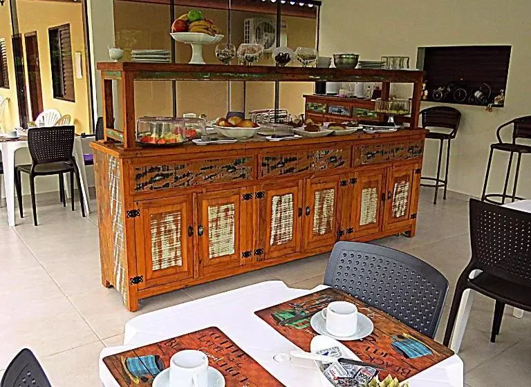 Majatalo Recanto Abayomi