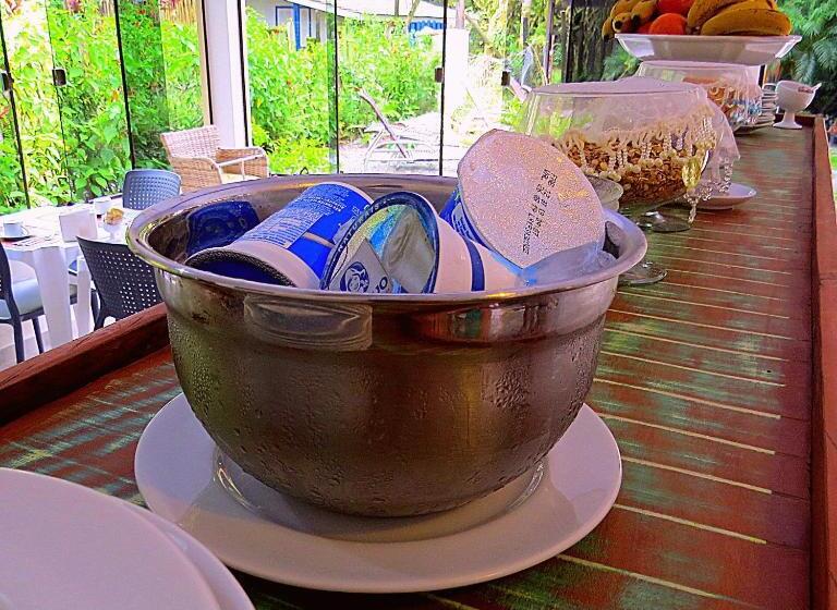 ペンション Recanto Abayomi