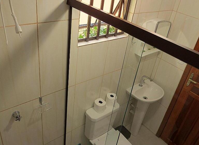 ペンション Recanto Abayomi