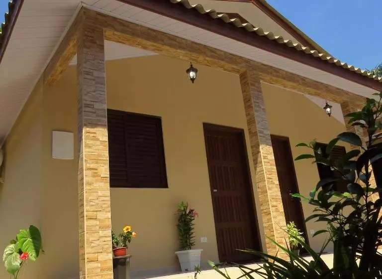 Majatalo Recanto Abayomi