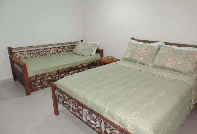 Majatalo Recanto Abayomi