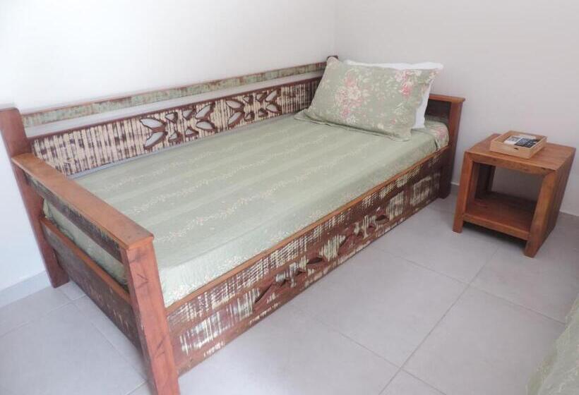 ペンション Recanto Abayomi