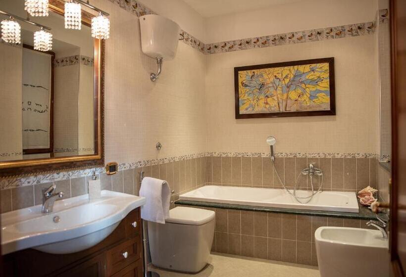 膳宿费 Solimena House