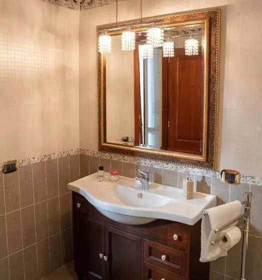 Majatalo Solimena House