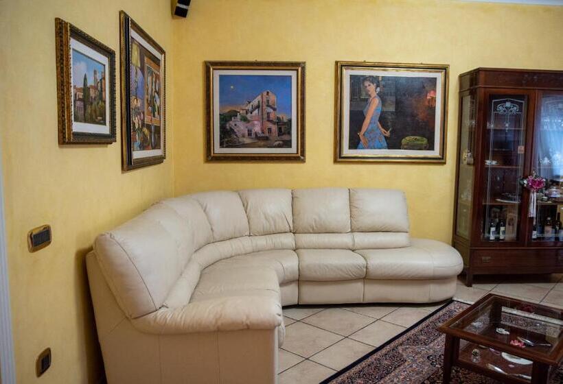 膳宿费 Solimena House