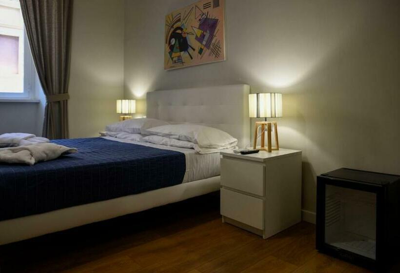 پانسیون The Castle Inside Rome