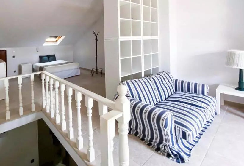 Supertubos Beach Villa