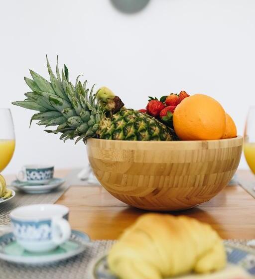 Sweet & Sunny Flat Ace Location