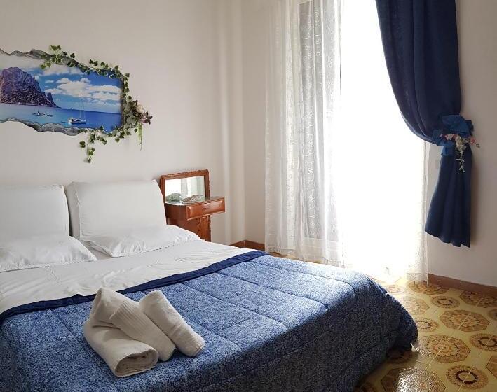 مبيت وإفطار Mari En