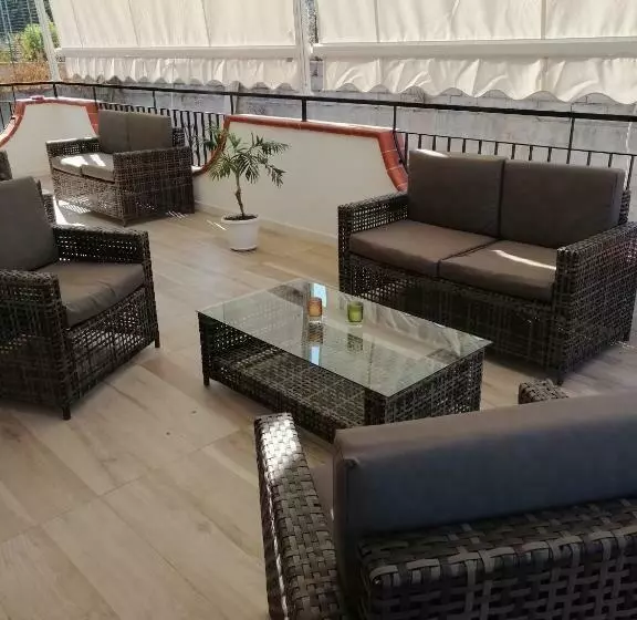 Aamiaismajoitus (B&B) Oikia Rooms