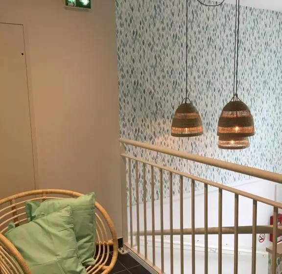 Depaysement Au Bord Du Lac