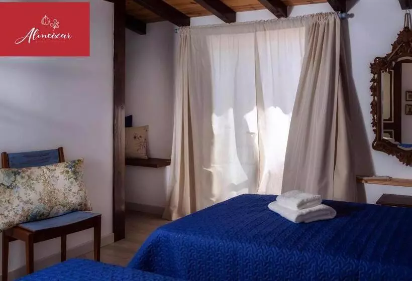 هتل Guest House Almeixar
