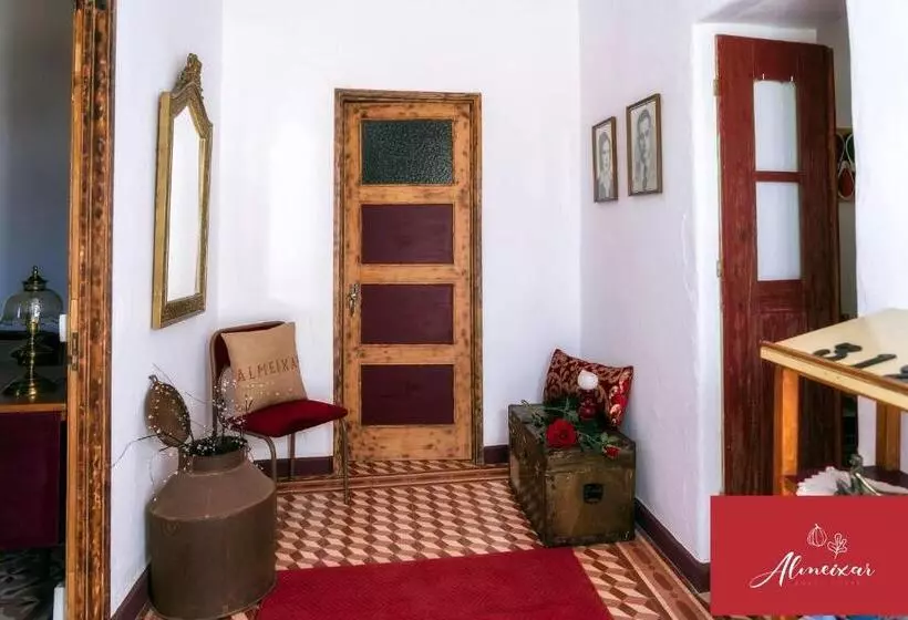 هتل Guest House Almeixar