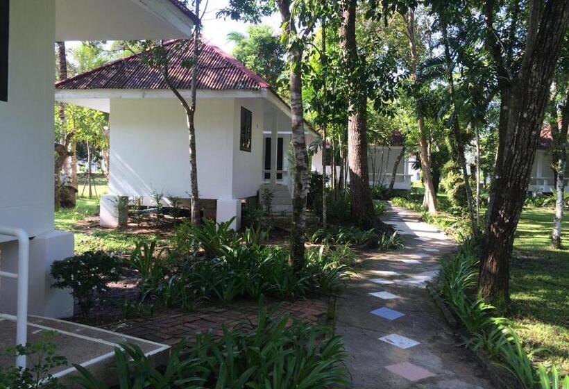 호텔 Laytrang Pakmeng Marina Spa And Resort