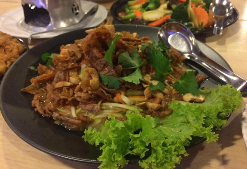 호텔 Laytrang Pakmeng Marina Spa And Resort