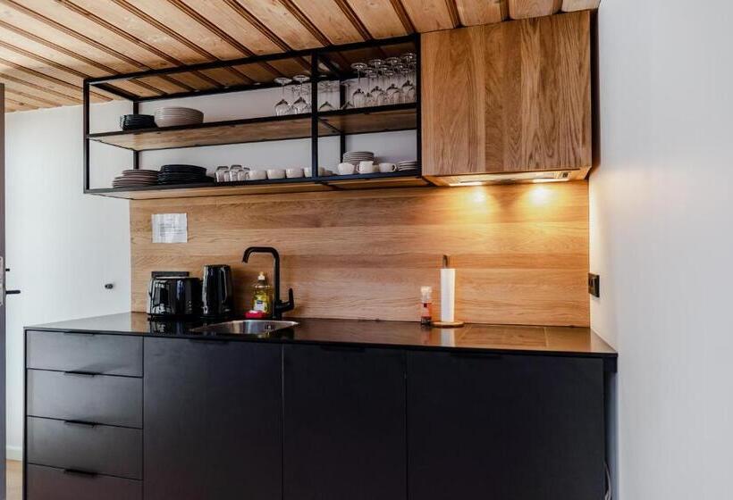 Lj5 Old Town Rooms With Exclusive Shared Roof Terrace