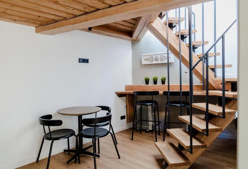 Lj5 Old Town Rooms With Exclusive Shared Roof Terrace