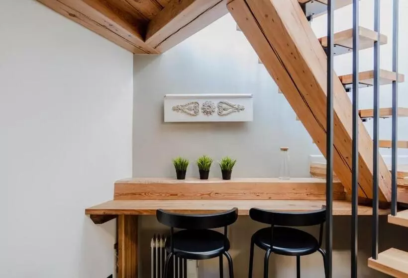 Lj5   Old Town Rooms With Exclusive Shared Roof Terrace