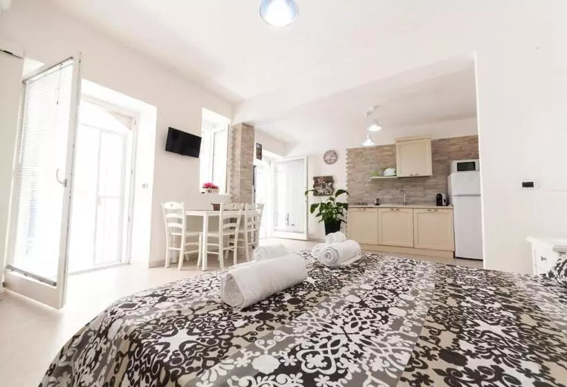 Ortigia Terrace Sea View