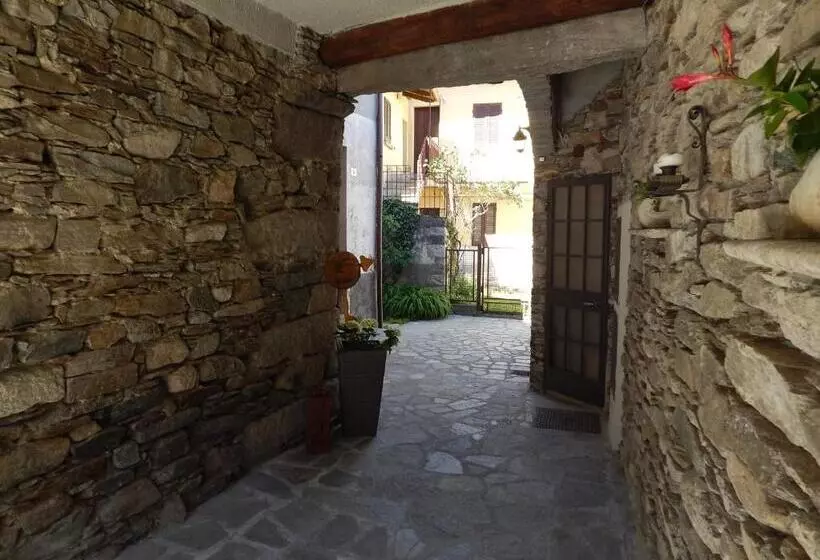 Majatalo Guest House Casa Del Folletto