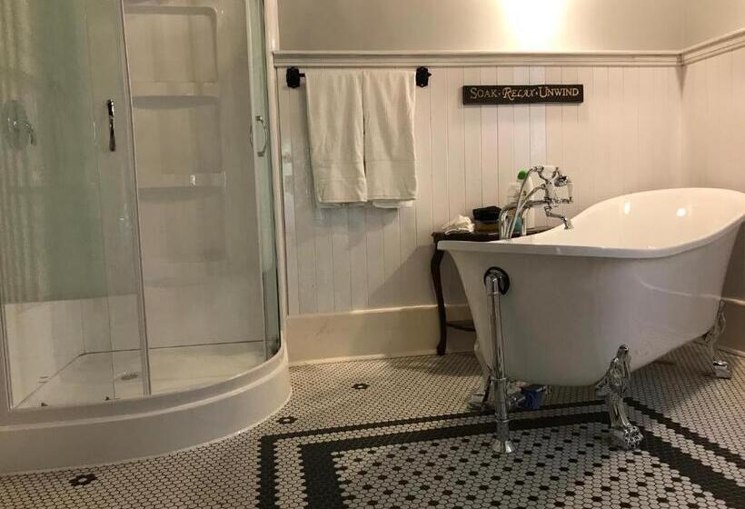 Panzió Lionheart Guest House