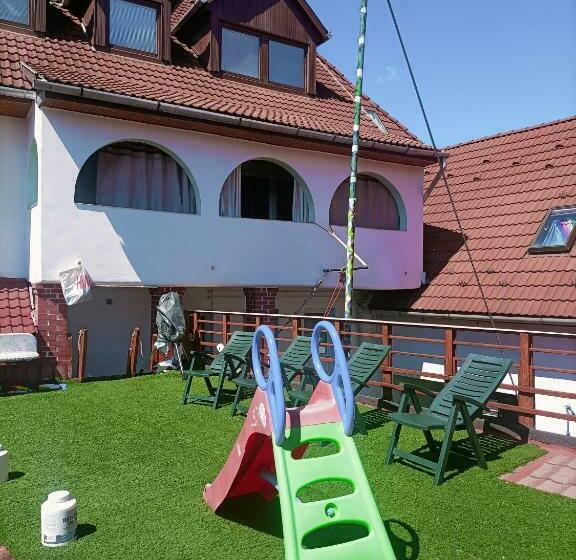 Pensionat Triniti Vendégház