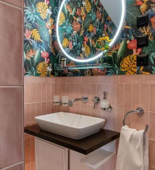 Pipitér Rooms & More