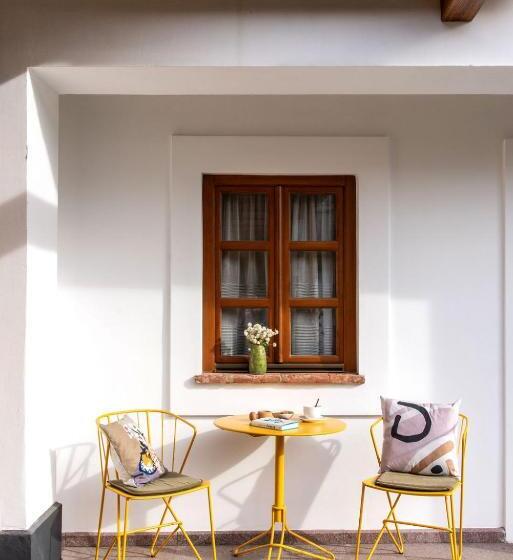 Pipitér Rooms & More