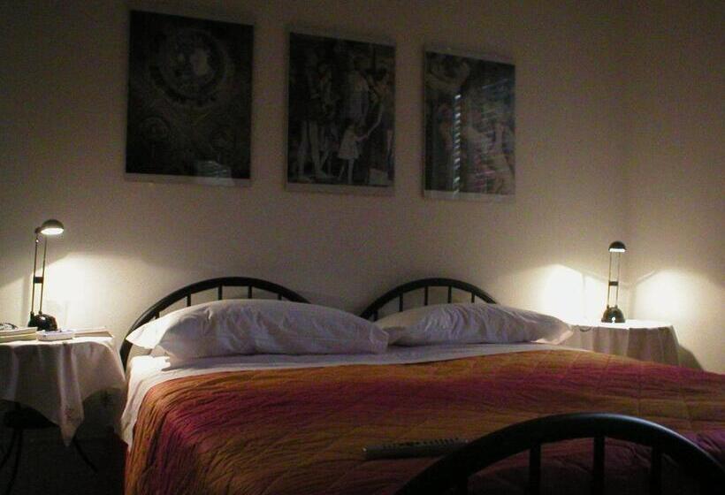 مبيت وإفطار Ai Giardini Del Te