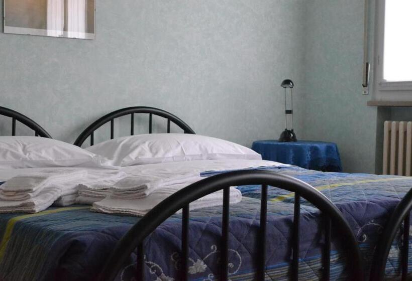 مبيت وإفطار Ai Giardini Del Te