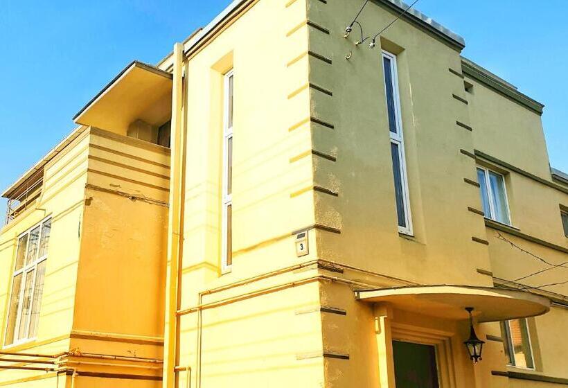 تختخواب و صبحانه Casa Szabo