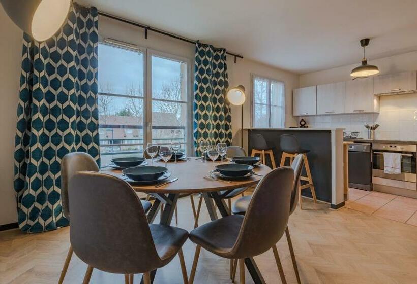 تختخواب و صبحانه Cosy Flat In Disneyland Bmyguest