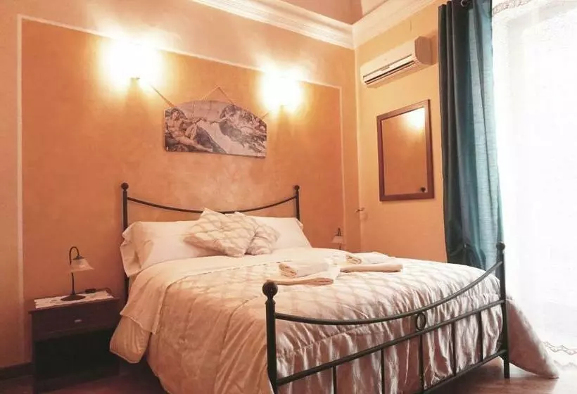 تختخواب و صبحانه La Terrazza Sul Corso City Center