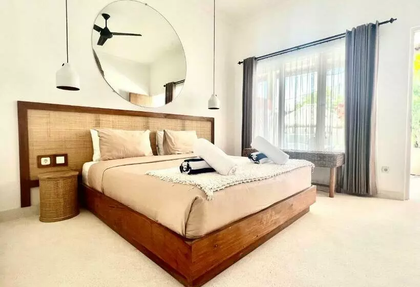 هتل Love Song Boutique