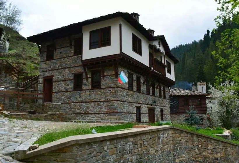 ペンション къща за гости гайтана