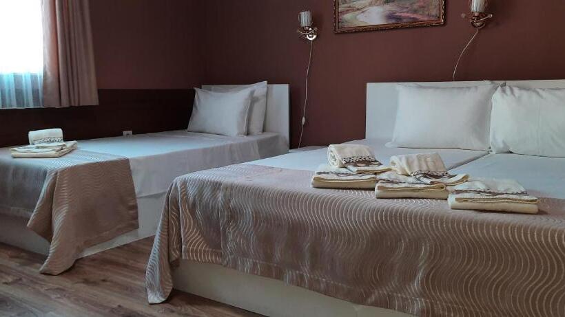 Pension Mariana Guest House