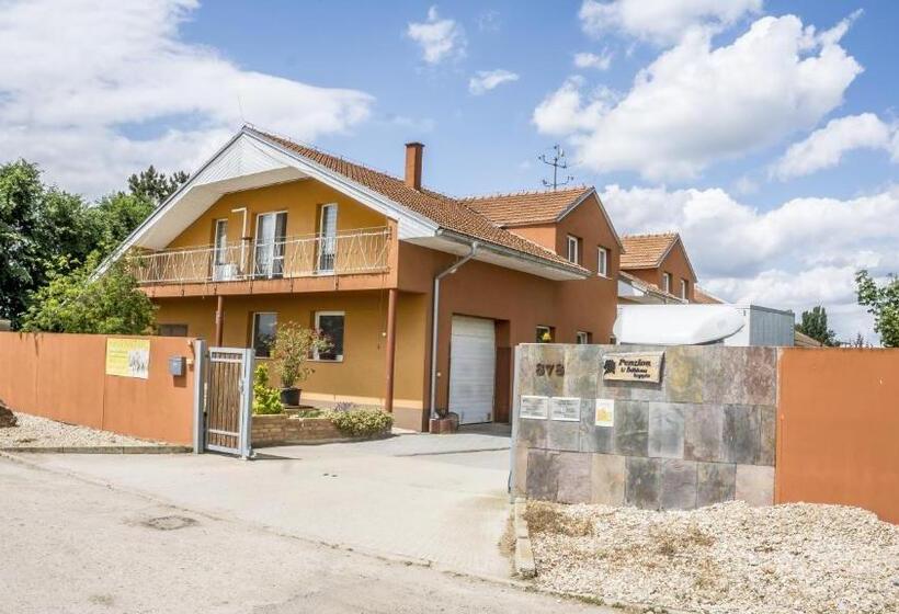 膳宿费 Penzion U ďáblova Kopyta