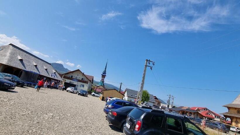 Pensiunea Casa șteț Toader Iulian