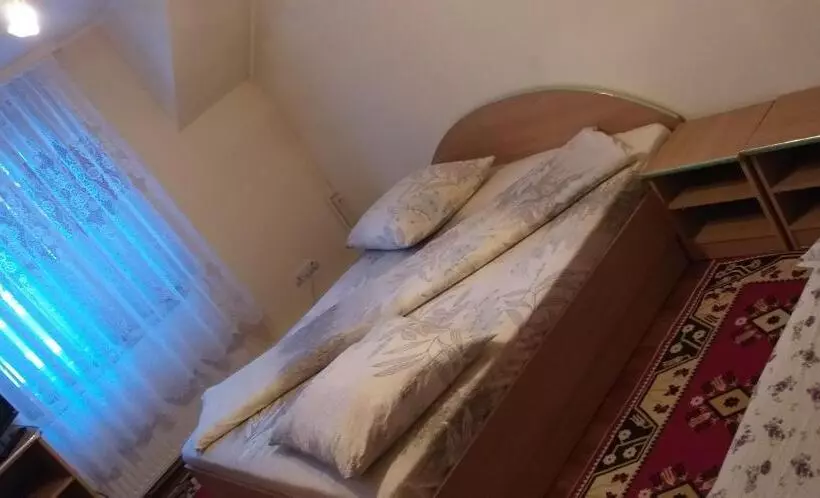 Pensiunea Casa șteț Toader Iulian