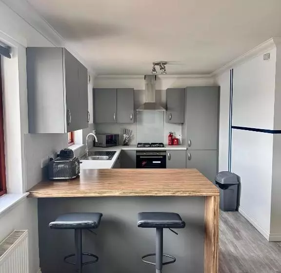 The Meadow, River View Apartment