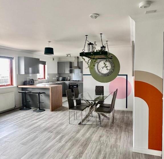 The Meadow, River View Apartment