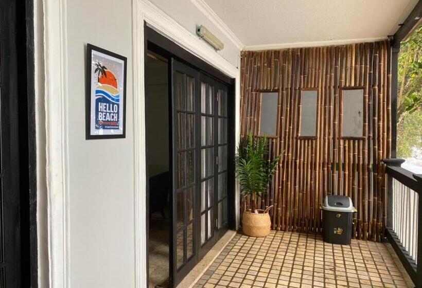 Villa Lippo Carita Langsung Pantai 3bedroom