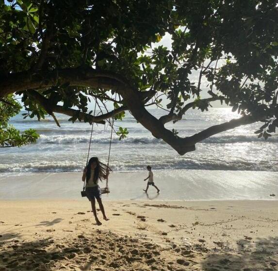 Villa Lippo Carita Langsung Pantai 3bedroom