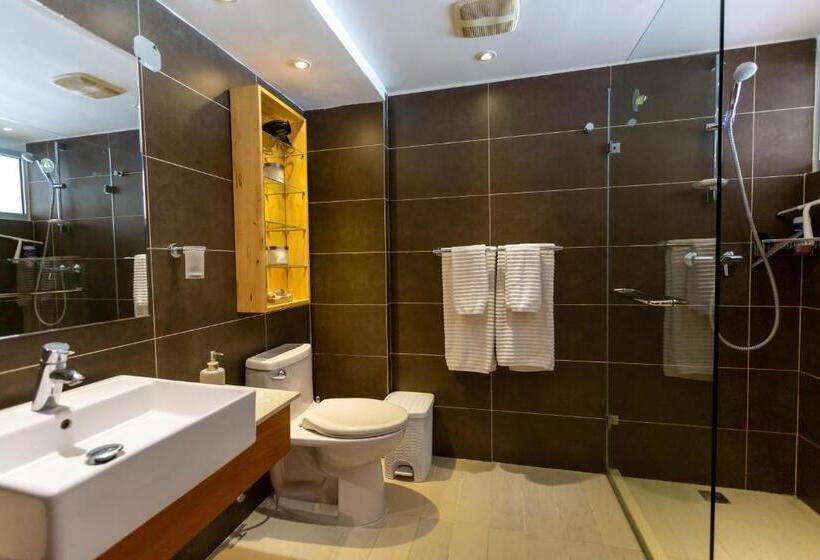 Beachfront Bbq Infinitypool&jacuzzi Aqualoft