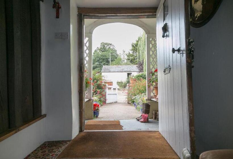 Bed and Breakfast Lower Ford Farm