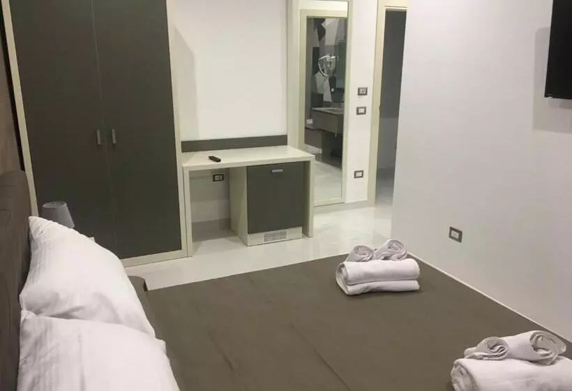 تختخواب و صبحانه Madigans Rooms Bed&breakfast