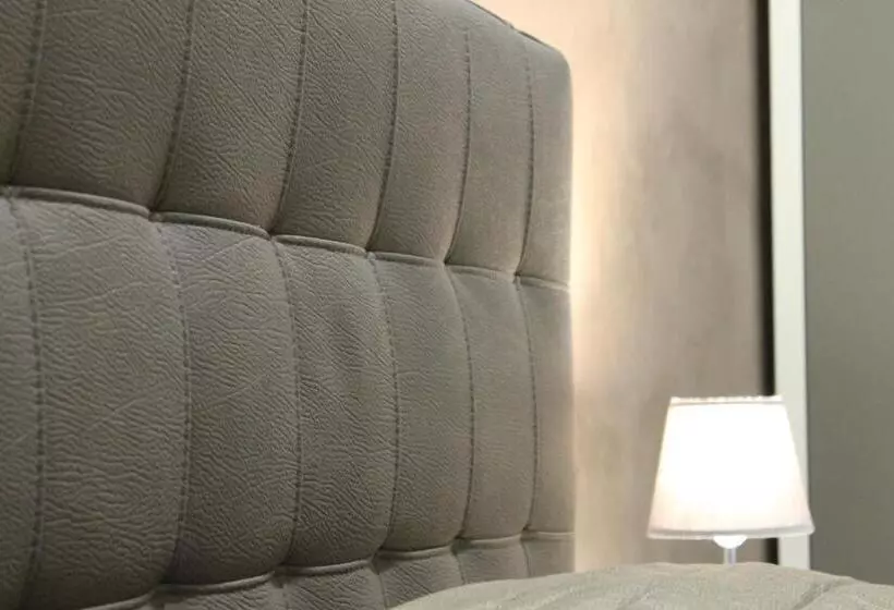 تختخواب و صبحانه Madigans Rooms Bed&breakfast