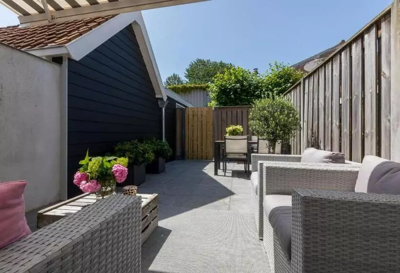 Luxe Vakantiewoning Domburg, Dichtbij Strand