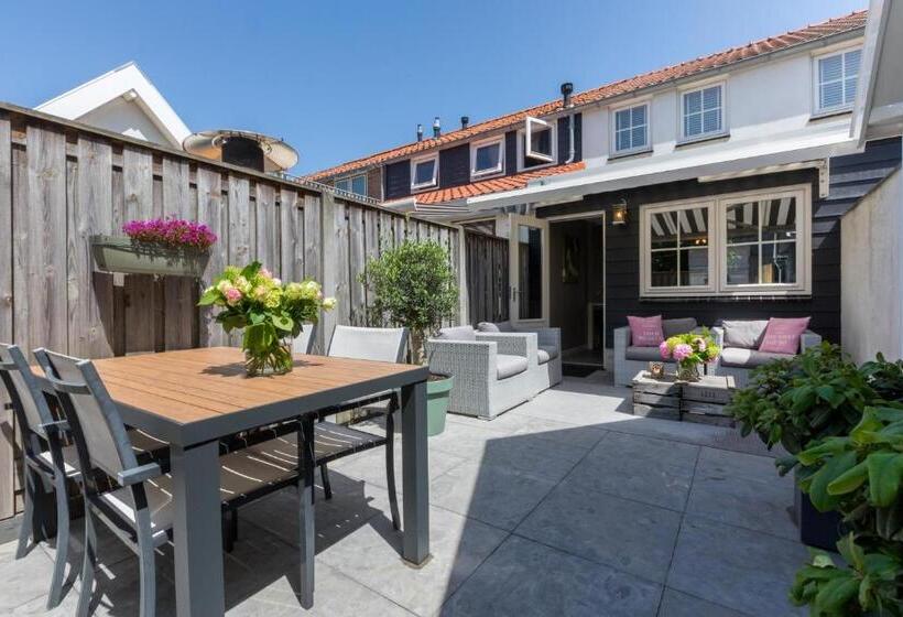 Luxe Vakantiewoning Domburg, Dichtbij Strand